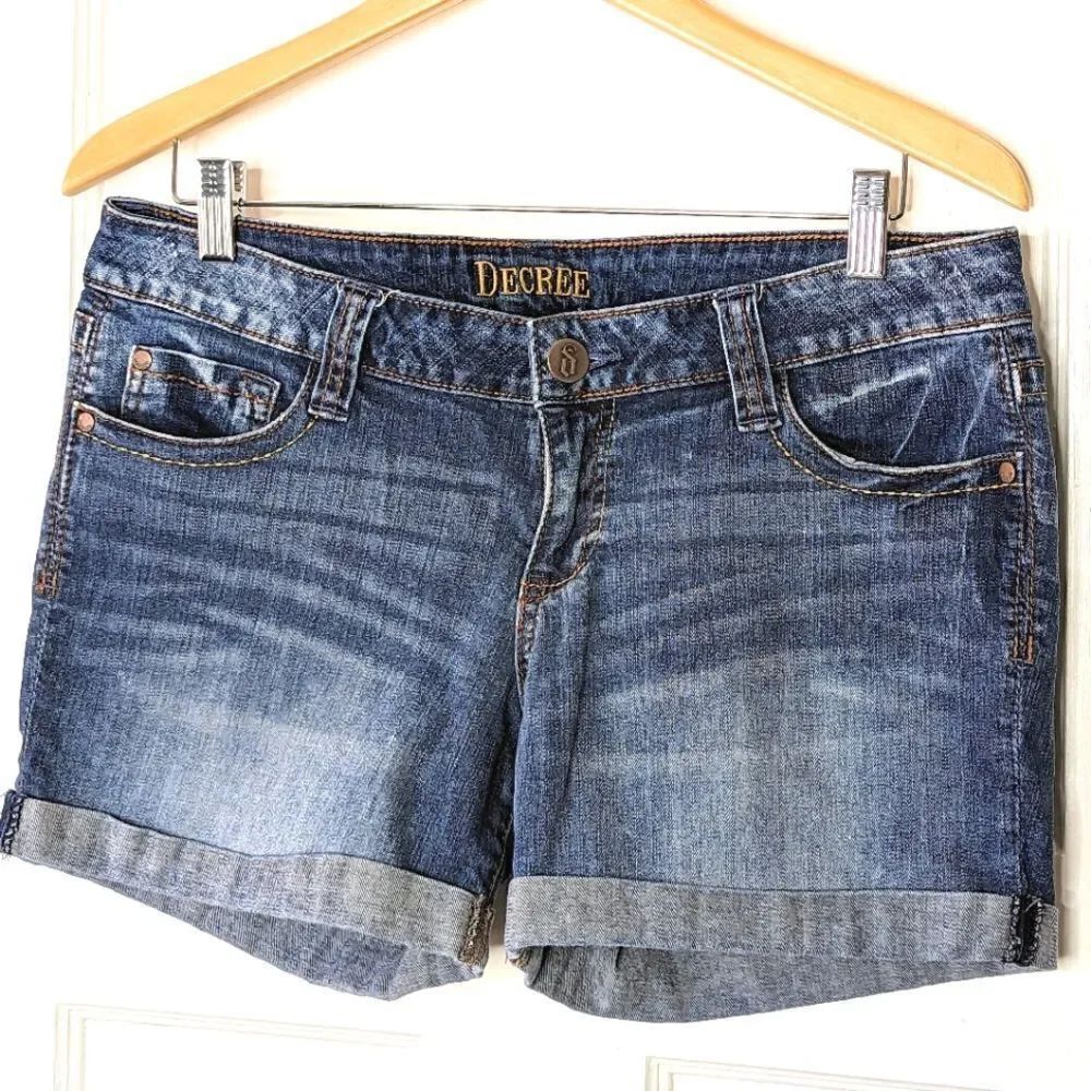 Decree Stretch Denim Low Rise Cuffed  Shorts size 13